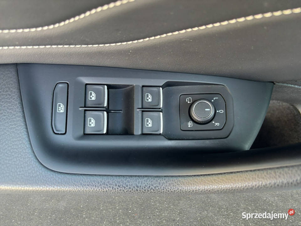 Volkswagen Passat 15 TSI EVO Elegance DSG Z mazowieckie Warszawa