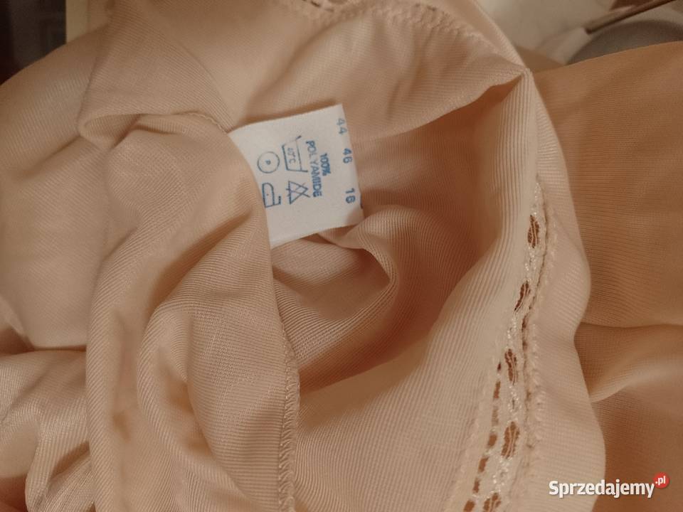 4446 XXL3XL Beżowa półhalka pod spódnicę z Inna marka Kraków sprzedam