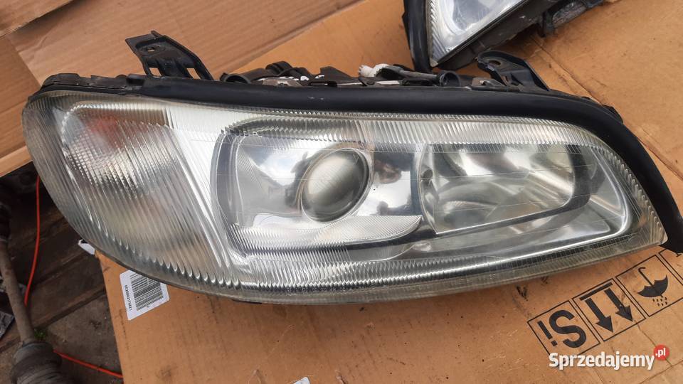 lampa prawa lewa opel omega b c xenon lampy osobowe Dębno
