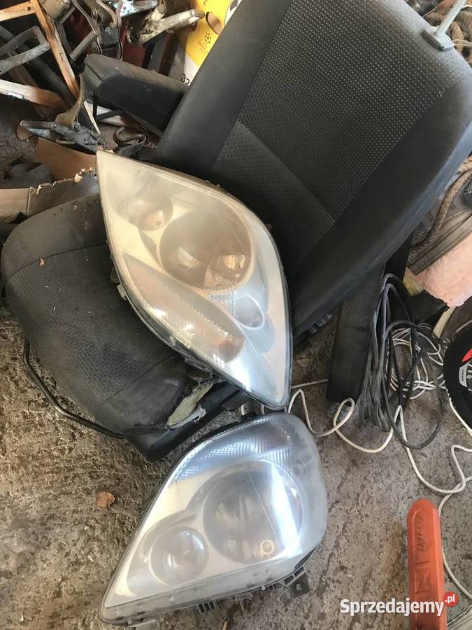 Lampy i fotel kierowcy MercedesBenz Sprinter