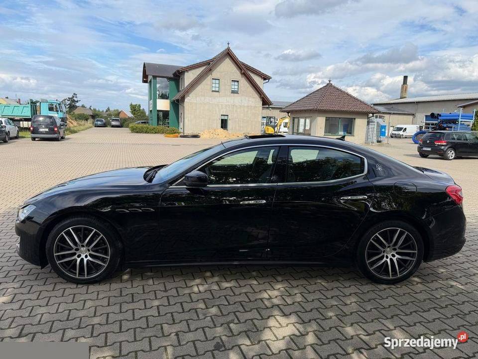 Maserati Ghibli GranSport30 benzyna 350 2018r Krotoszyn sprzedam