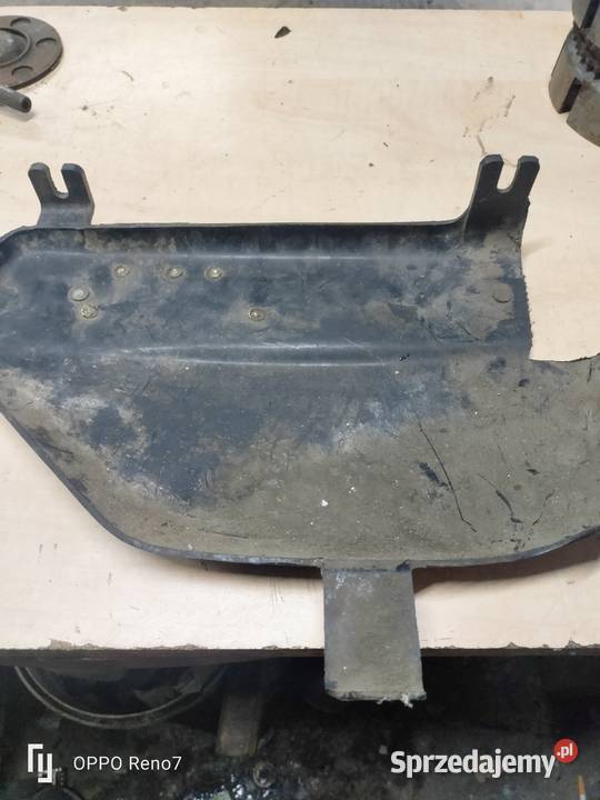 Boczek plastikowy WSK Łubno sprzedam