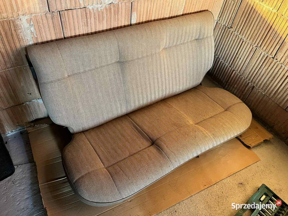 Kanapa tylna tył kremowa Fiat Uno