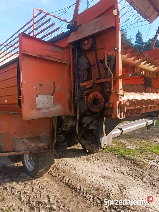 Sprzedam przyczepę samozbierająca deutzfahr f327 Podmokle Wielkie
