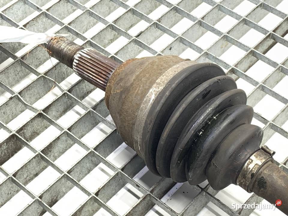 PÓŁOŚ LEWY PRZÓD NISSAN JUKE F15 15 110 PRZEGUB