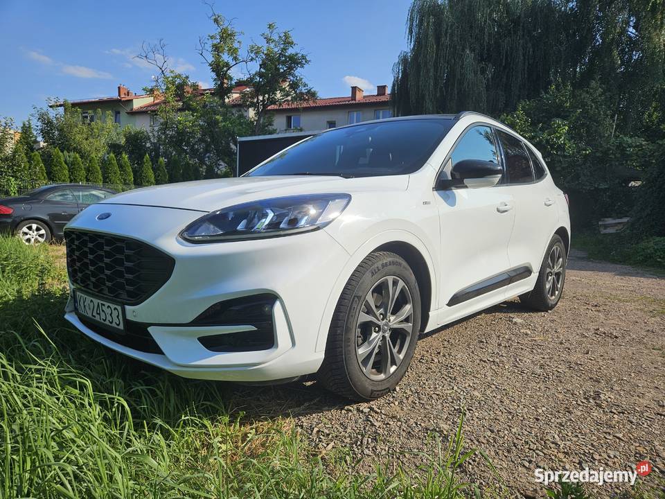 Ford Kuga III ST 15 120 AT Biały SUV 2021 158k Kraków