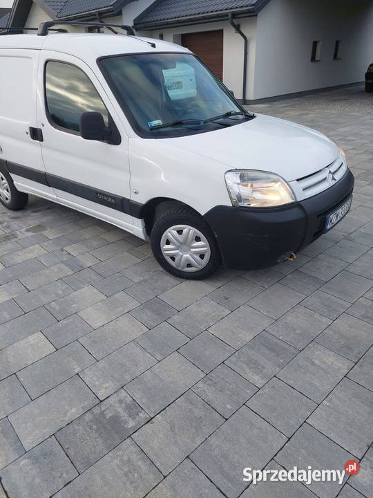 Sprzedam Citroena Berlingo z 2011r samochód 396800km Citroën mazowieckie Zwoleń