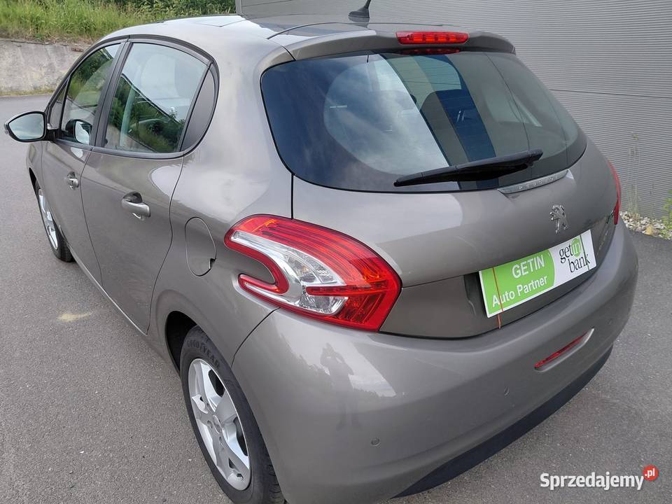 PEUGEOT 208 2014r 12 16V 82 Przeb143 panorama Hatchback Jelenia Góra sprzedam