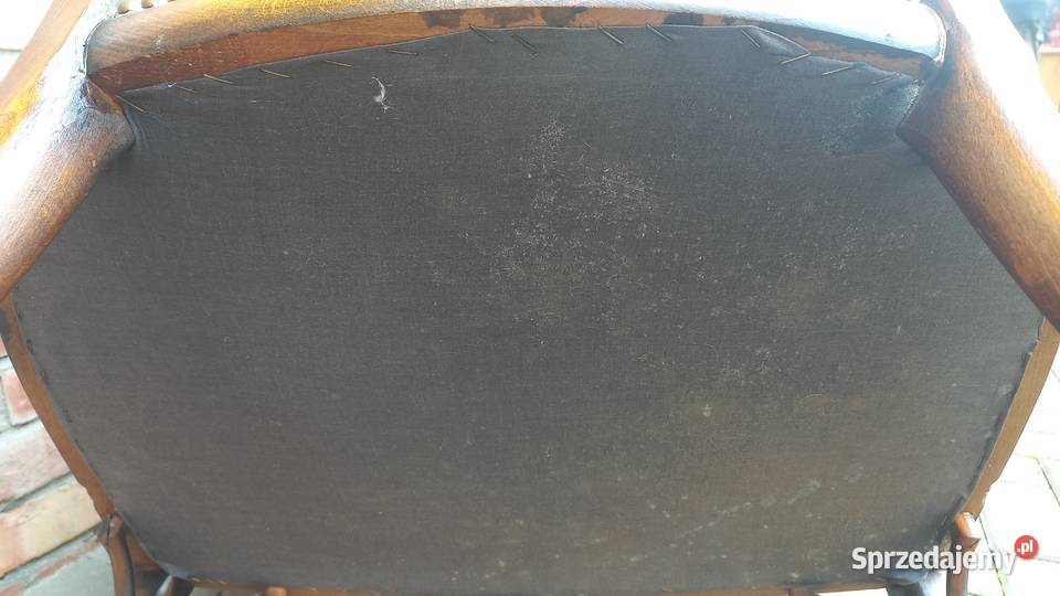 Fotel 2 orzechowy rattanowy z tapicerką beżową Meble Gawroniec sprzedam