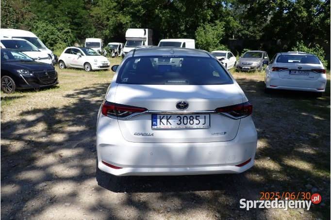 TOYOTA COROLLA 2023 179800 ccm 98 nieuszkodzony Wrocław
