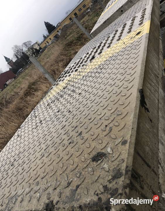 Płyty betonowe peronowe Materiały budowlane Przybysławice