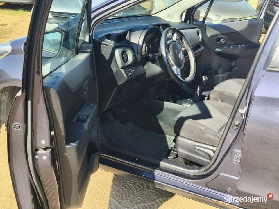 Toyota Yaris 2012r 13 Benzyna 5 Drzwi Tanio