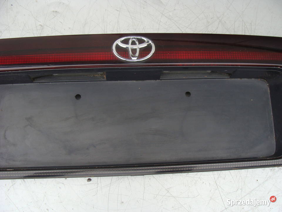TOYOTA COROLLA E10 BLENDA KLAPY TYLNA TYŁ LAMPA Środek Goleniów