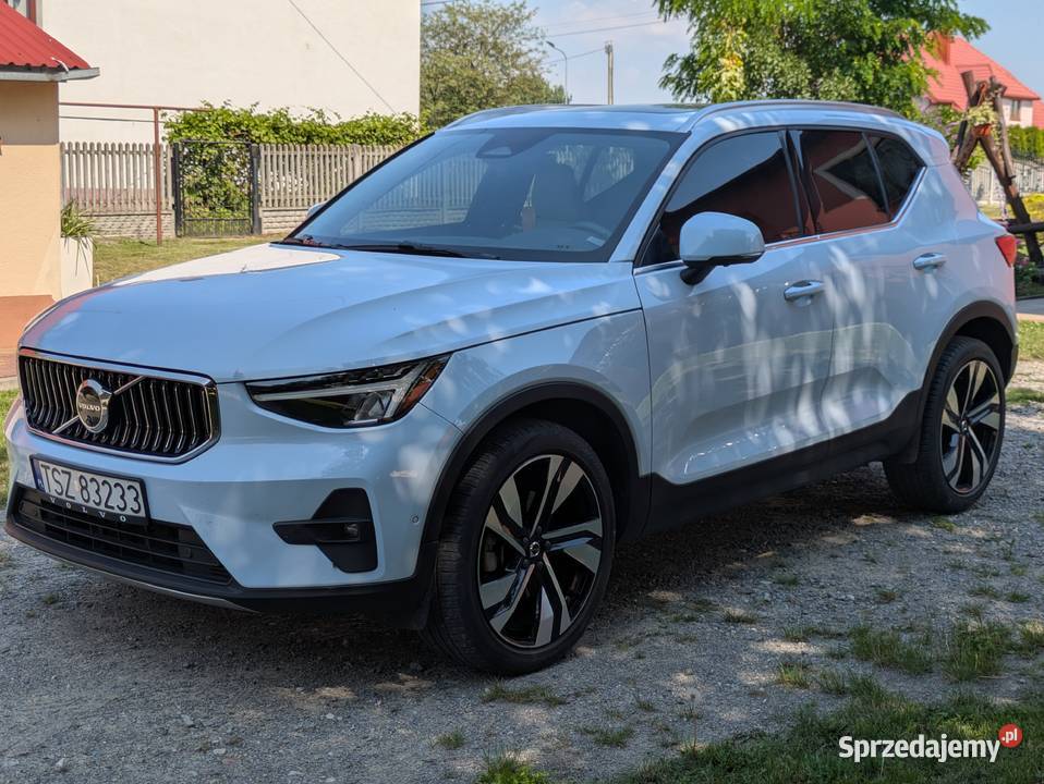 Volvo XC40 Plus B5 super stan mały przebieg nawigacja Pliskowola