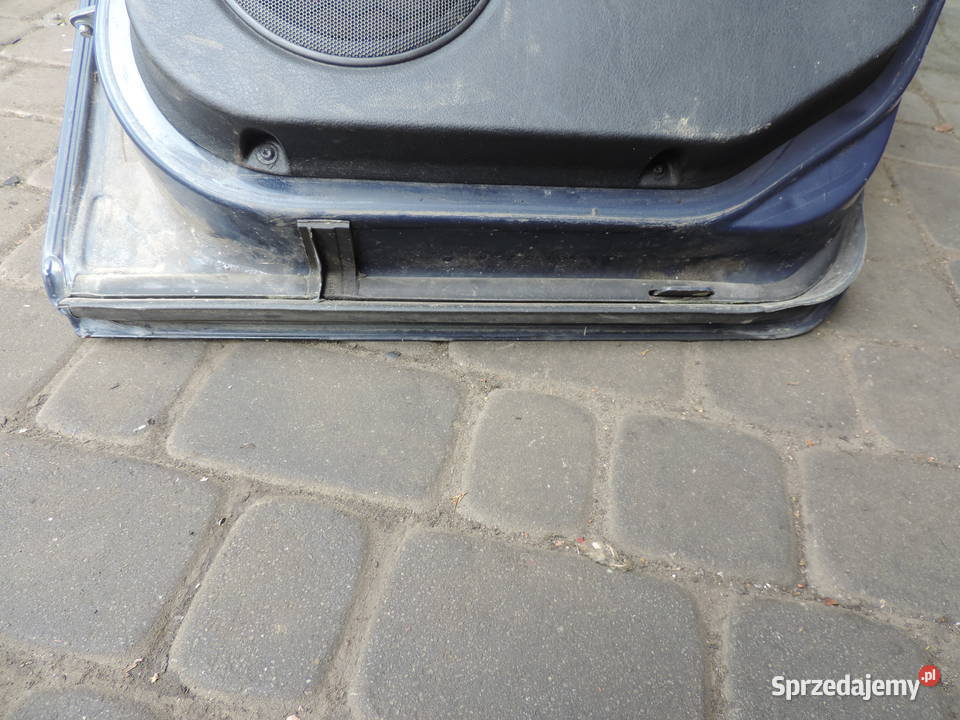 VOLKSWAGEN GOLF 4 IV 5D DRZWI PRAWY TYŁ Nowy Sącz sprzedam