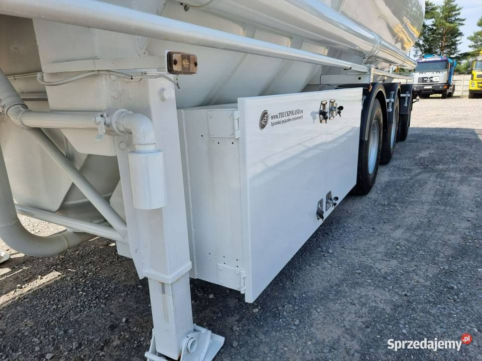 cysterna Welgro Lambrecht 3 osiowy 01LK30 Rok produkcji 2008 świętokrzyskie Daleszyce