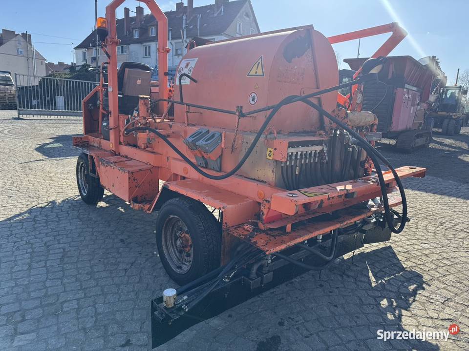Skrapiarka do emulsjibitumu samojezdna Chojnów sprzedam