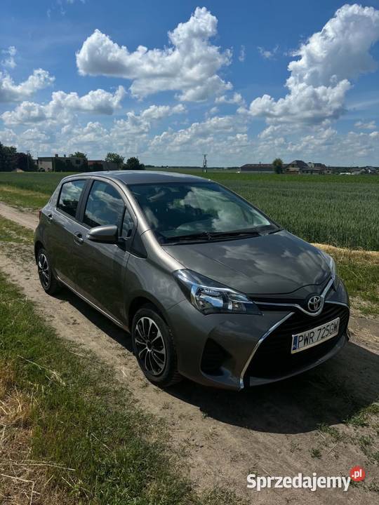 Toyota Yaris 13 benzyna kamera cofania klima 1300cm3 Września