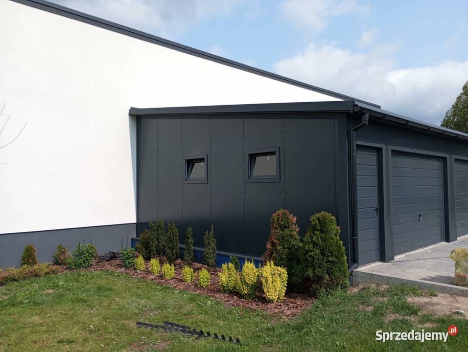 Garaż z płyt warstwowej na wymiar Nieruchomości