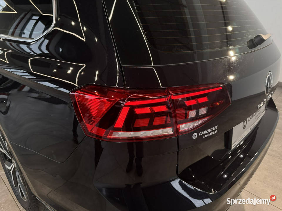 Volkswagen Passat VAT 23 Variant Business 15TSI relingi dachowe Myślenice