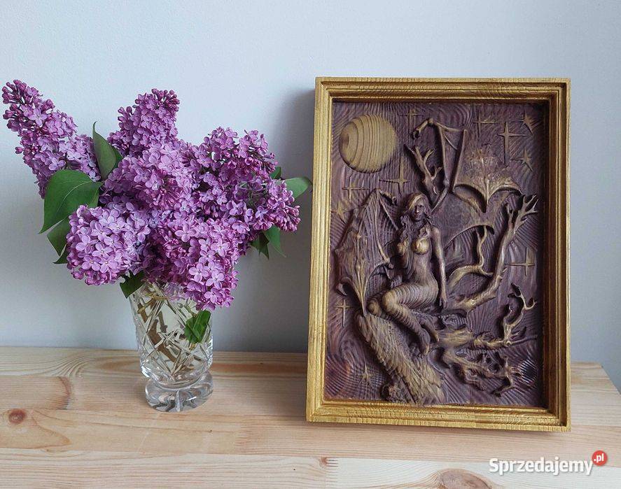 Płaskorzeźba drewno kobieta w ramie Obrazki i obrazy
