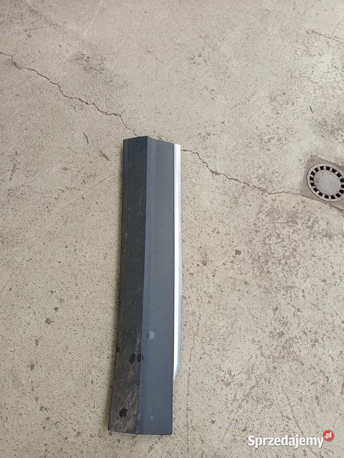 Listwa prawa przód Tiguan 2 chrom podkarpackie