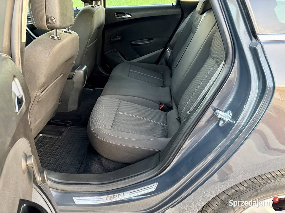 Opel Astra J Kombi Bezwypadkowa DUŻY SERWIS sprowadzony