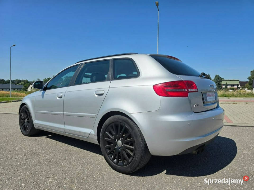 Audi A3 14 TFSI Sportback climatronicnawiserwis srebrny Więcławice Stare sprzedam