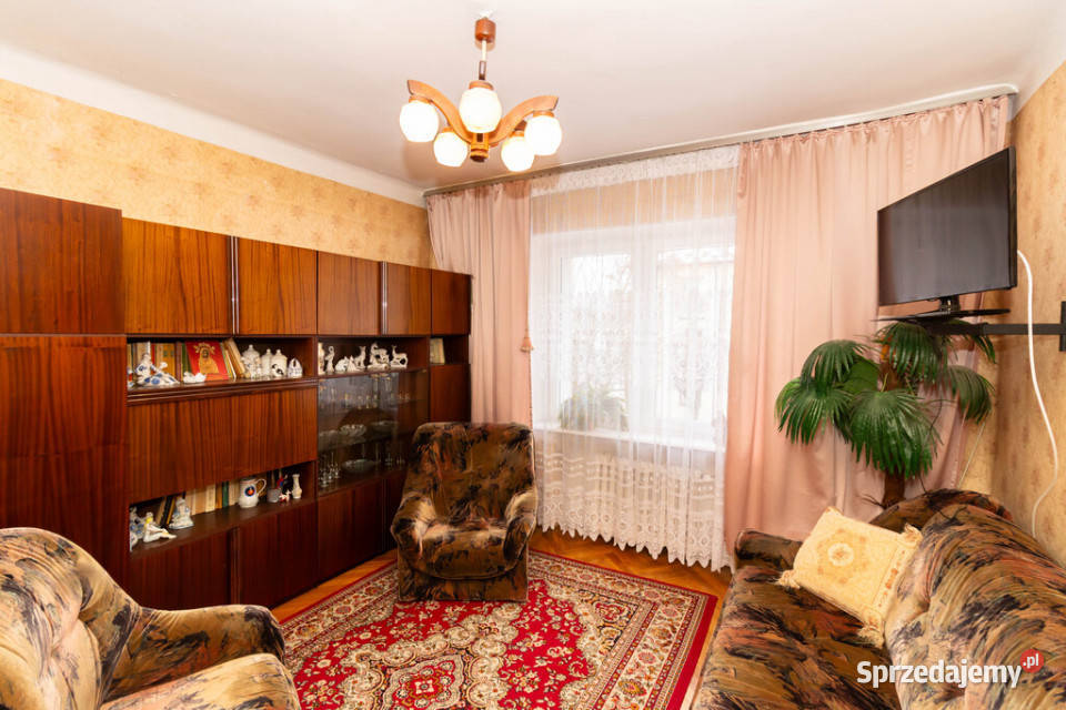 2 pokoje 1 piętro 465m2 Sienkiewicza Ostrowiec Świętokrzyski