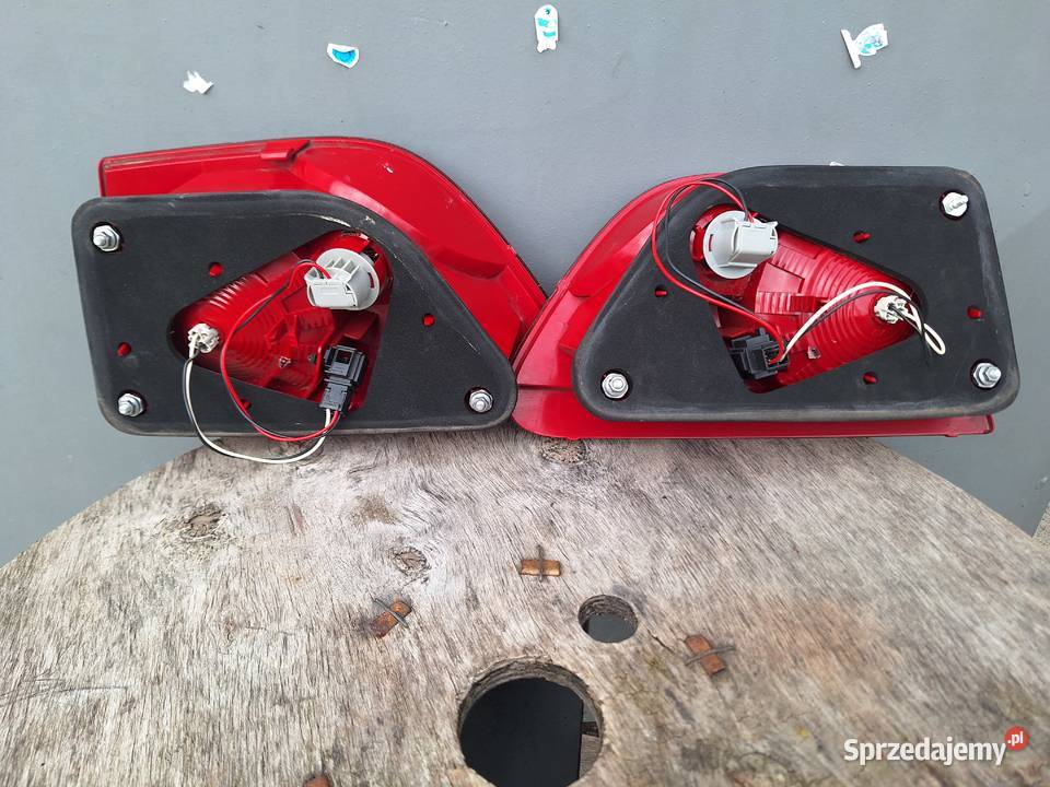 2 Lampy z tylniej klapy bagaznika seat altea xl Lampy tylne Kargowa