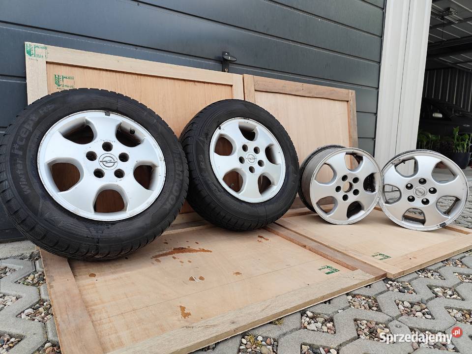 Felgi aluminiowe Opel 4 x 15 5x110 ET49 2 z Blizanów Drugi