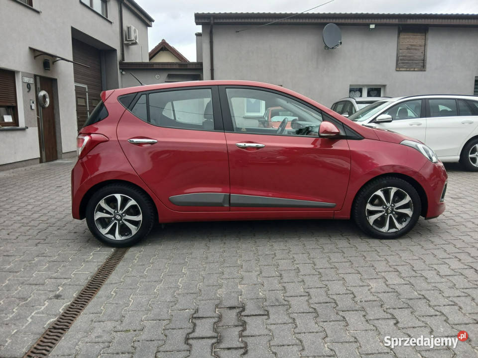 Hyundai i10 13i AUTOMAT półskóry alufelgi navi podgrzewane fotele