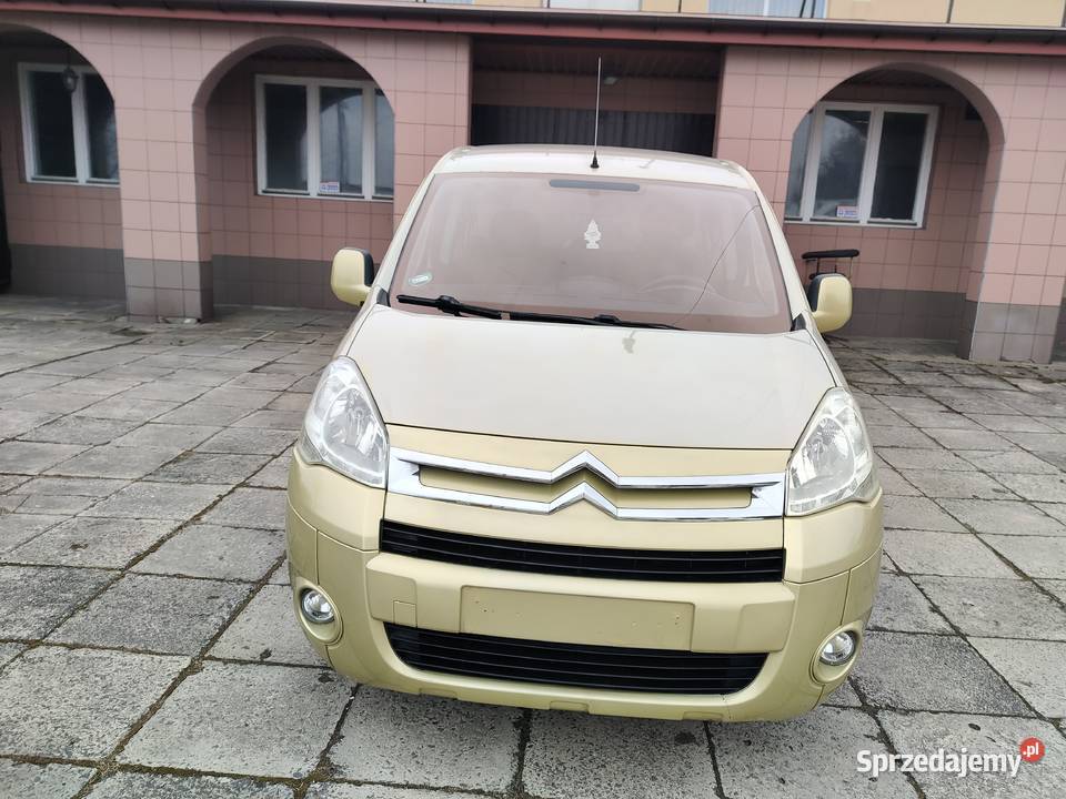 Citroen Berlingo 16 benzyna poduszka powietrzna Smyków sprzedam