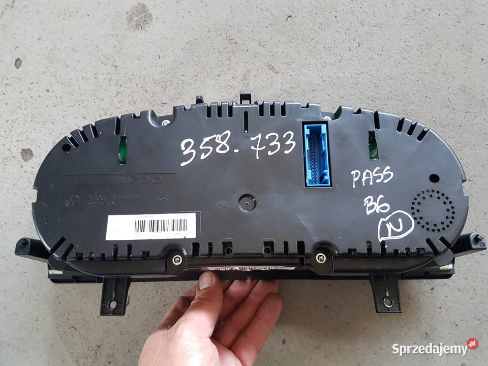 VW PASSAT B6 20TDI LICZNIK ZEGAR 3C0920872B Turek