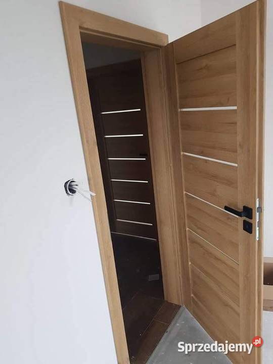 DRZWI Z MASKOWANIEM STAREJ FUTRYNY BEZ WYRYWANIA Ropczyce