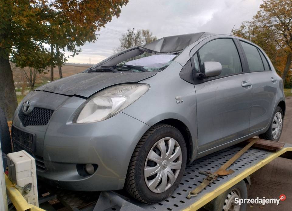 Toyota Yaris II 2008r 14 D4D 5 Drzwi Lak 8P41F8 Elbląg