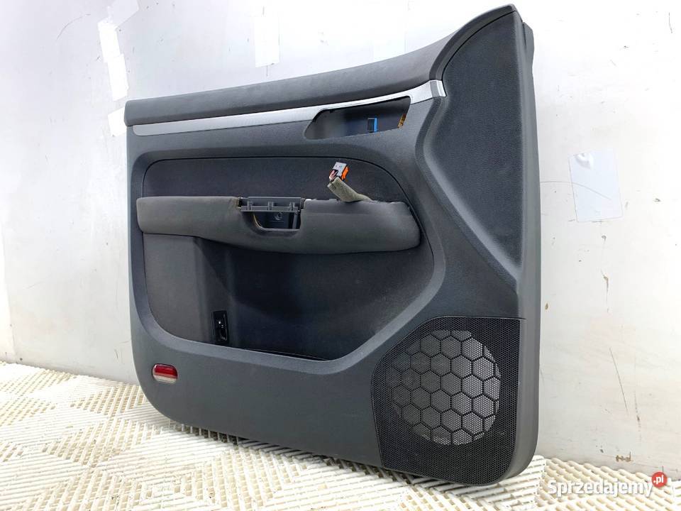 BOCZEK DRZWI LEWY PRZÓD VW TOURAN Minivan 0310