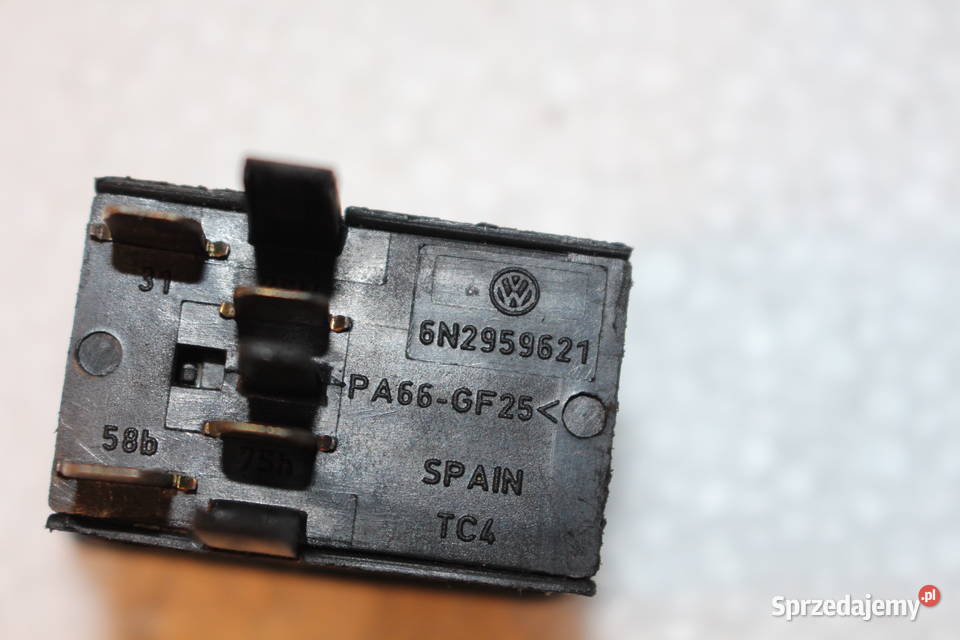 VOLKSWAGEN POLO 6N 9401 PRZEŁĄCZNIK OGRZEWANIA Prochowice