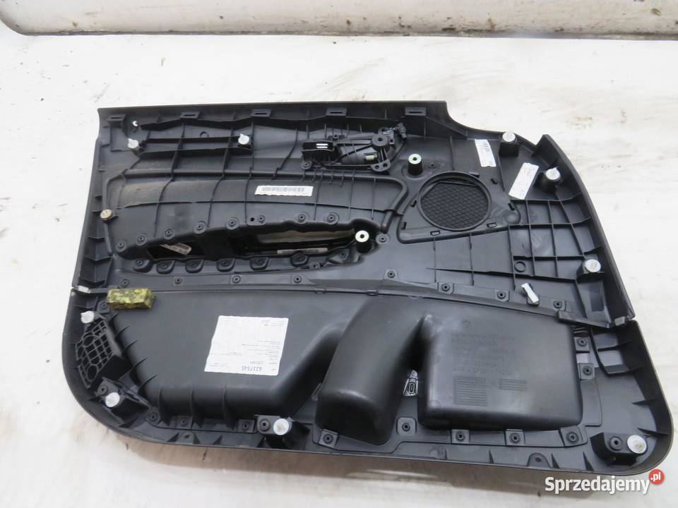 BOCZEK TAPICERKA DRZWI PRAWY PRZÓD BMW F20 Części samochodowe