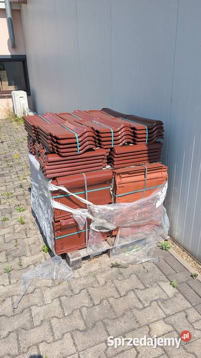 Alegra 9 Edel klinkerrot 210 Pokrycia dachowe Kęty