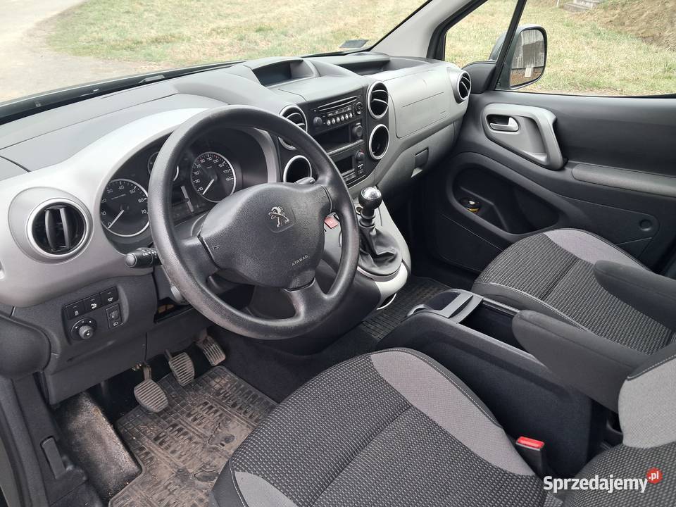 Peugeot Partner Tepee Outdoor 16 BlueHDI 120 światła do jazdy dziennej