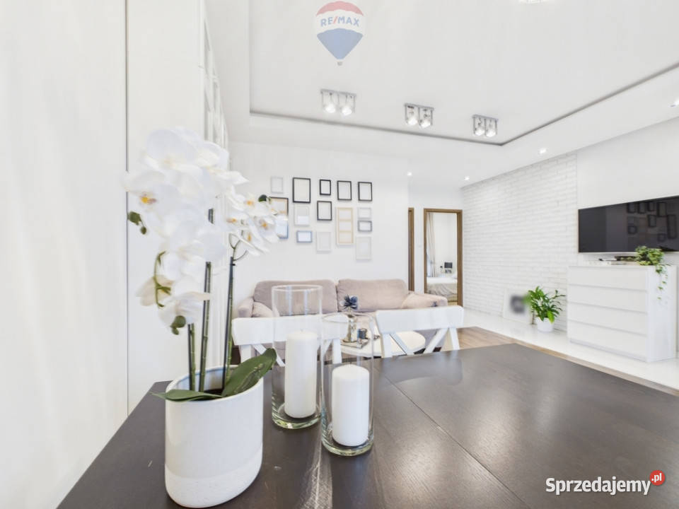 Komfortowe 653 m w Miasteczku Wilanów Rok budowy 2012 Warszawa