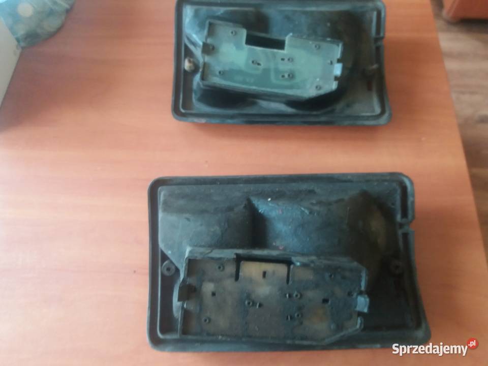 lampa tylna prawa fiat 126p druga Gliwice