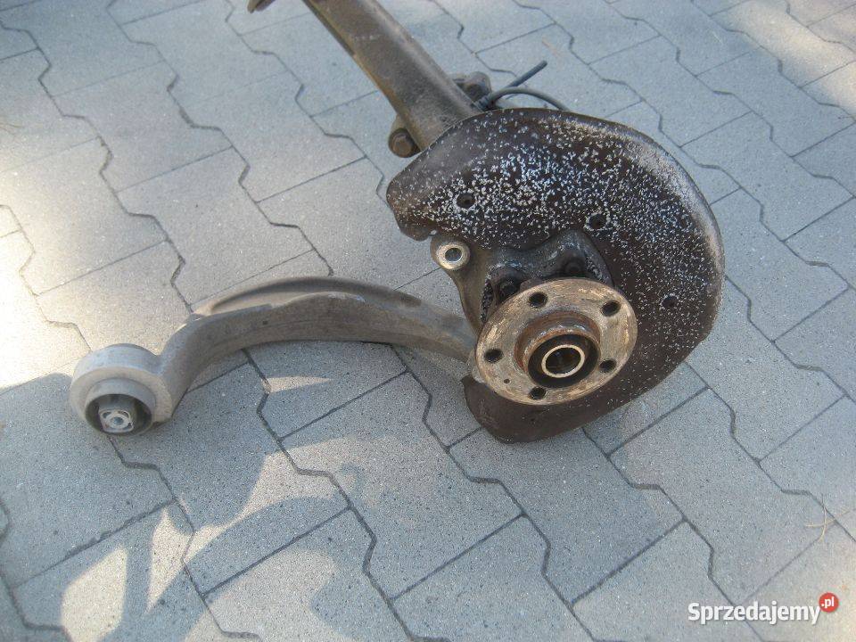 audi a4 b8 a5 18 tfsi zwrotnica przód prawa Rakoniewice