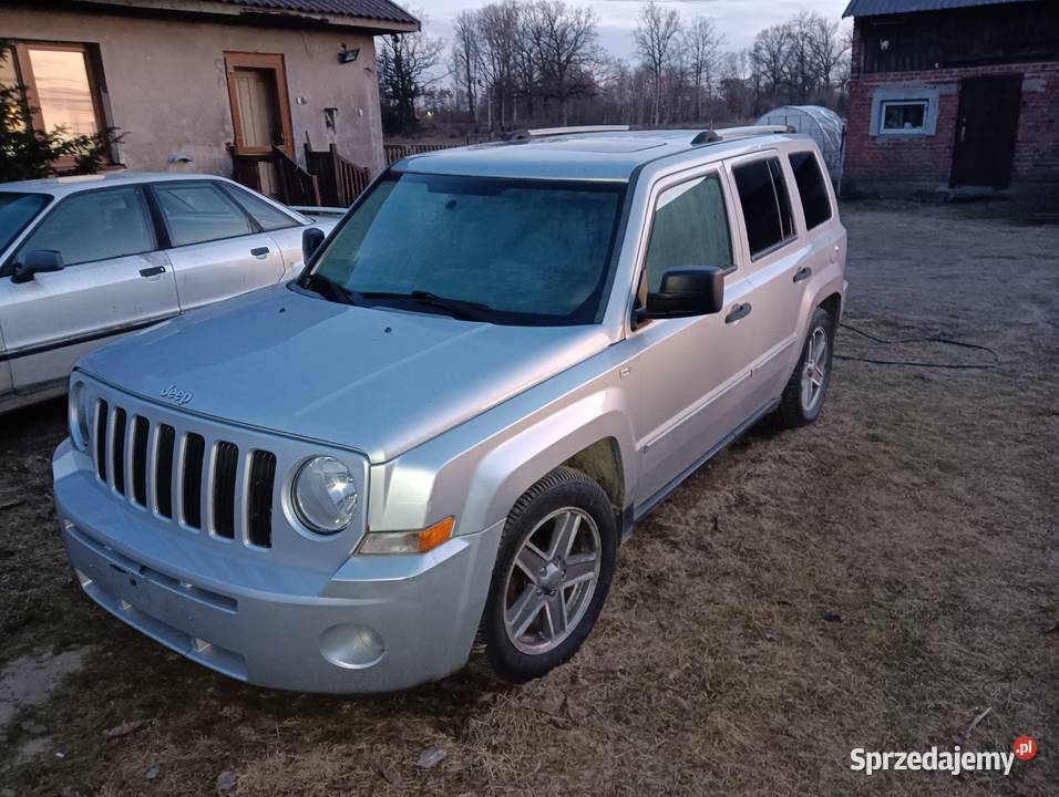 Jeep Patriot 4x4 24 benzyna 147 automatyczna Chojnice