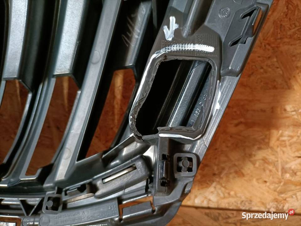 SKODA OCTAVIA III LIFT KRATKA GRILL ATRAPA osobowe Pleszew