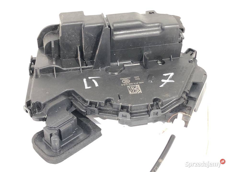 ZAMEK DRZWI LEWY TYŁ SKODA KAROQ Hatchback podkarpackie