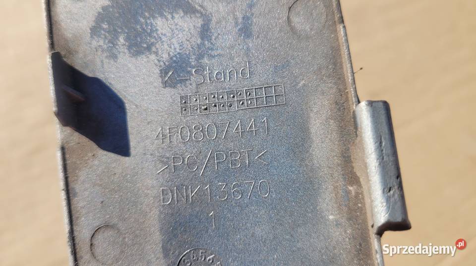 AUDI A6 C6 4F0 PRZED LIFT ZAŚLEPKA HAKA ZDERZAKA Pozostałe Ruda Śląska