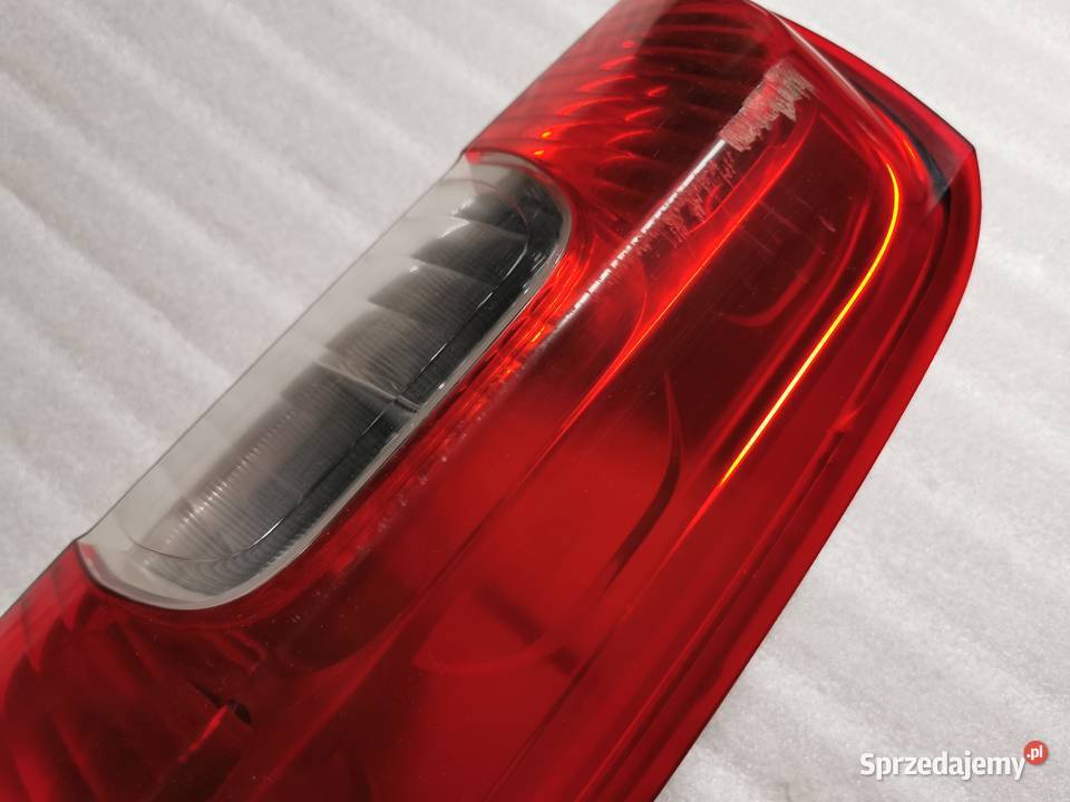 Lampa Prawy Tył Tylna Prawa Fiat Fiorino Peugeot