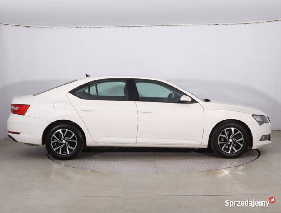 Skoda Superb 15 TSI mazowieckie